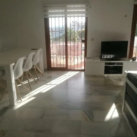 Ferienhaus Adosado En Urb Flamingo Nerja