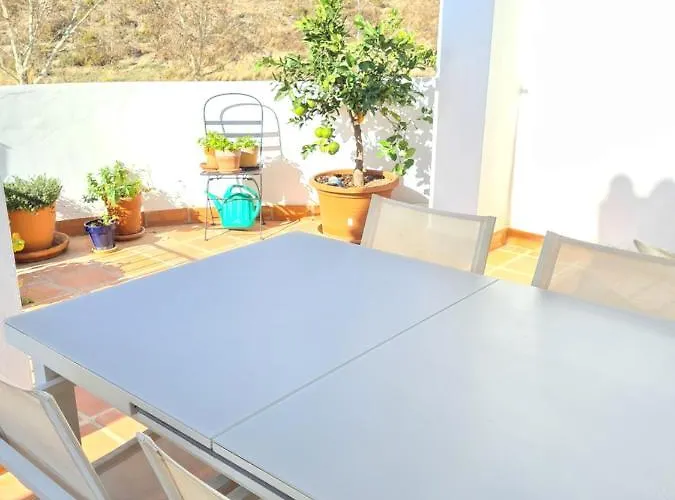 Adosado En Urb Flamingo * Nerja