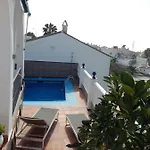 Adosado En Urb Flamingo 네르하